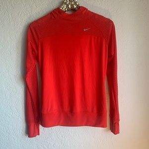 Nike Dri-Fit Light Pullover